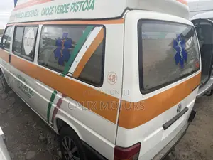 Volkswagen Transporter 2006 White