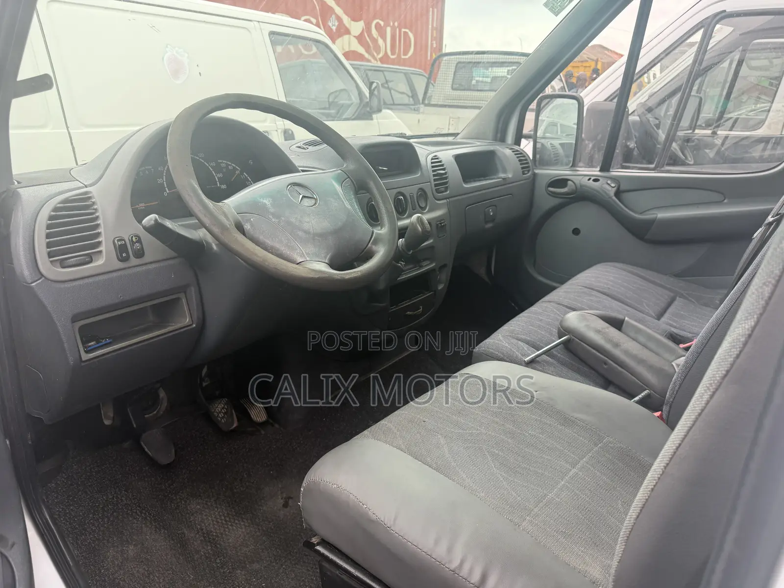 Mercedes-Benz Sprinter 2011 White