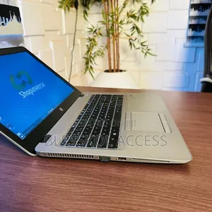 Laptop HP EliteBook 850 G3 8GB Intel Core i3 SSD 256GB