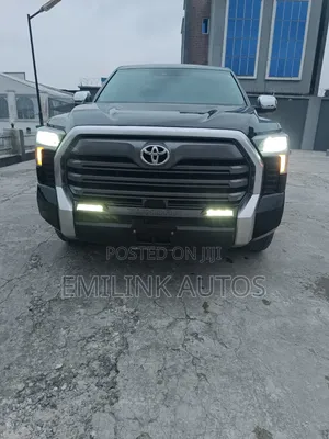 Toyota Tundra 2024 Black