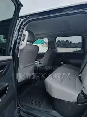 Toyota Tundra 2024 Black