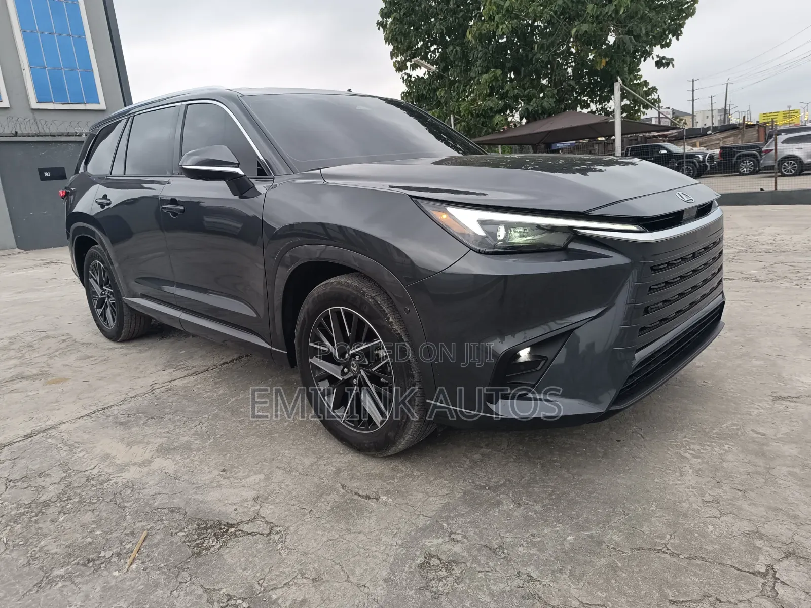Lexus TX 2026 Gray