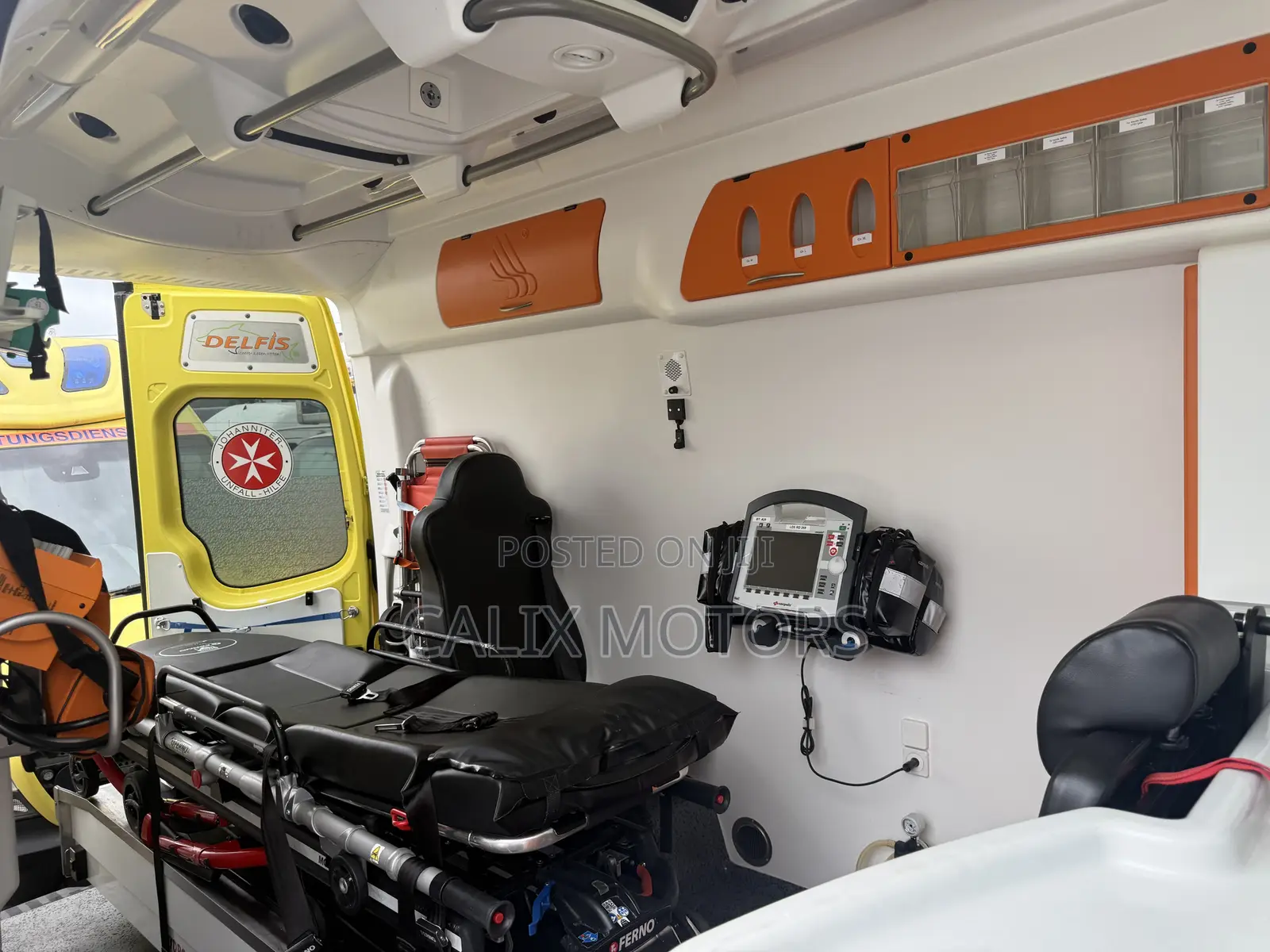Mercedes-Benz Sprinter 2018 Yellow