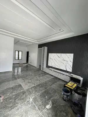 3bdrm Bungalow in Efab Queens Estate for rent