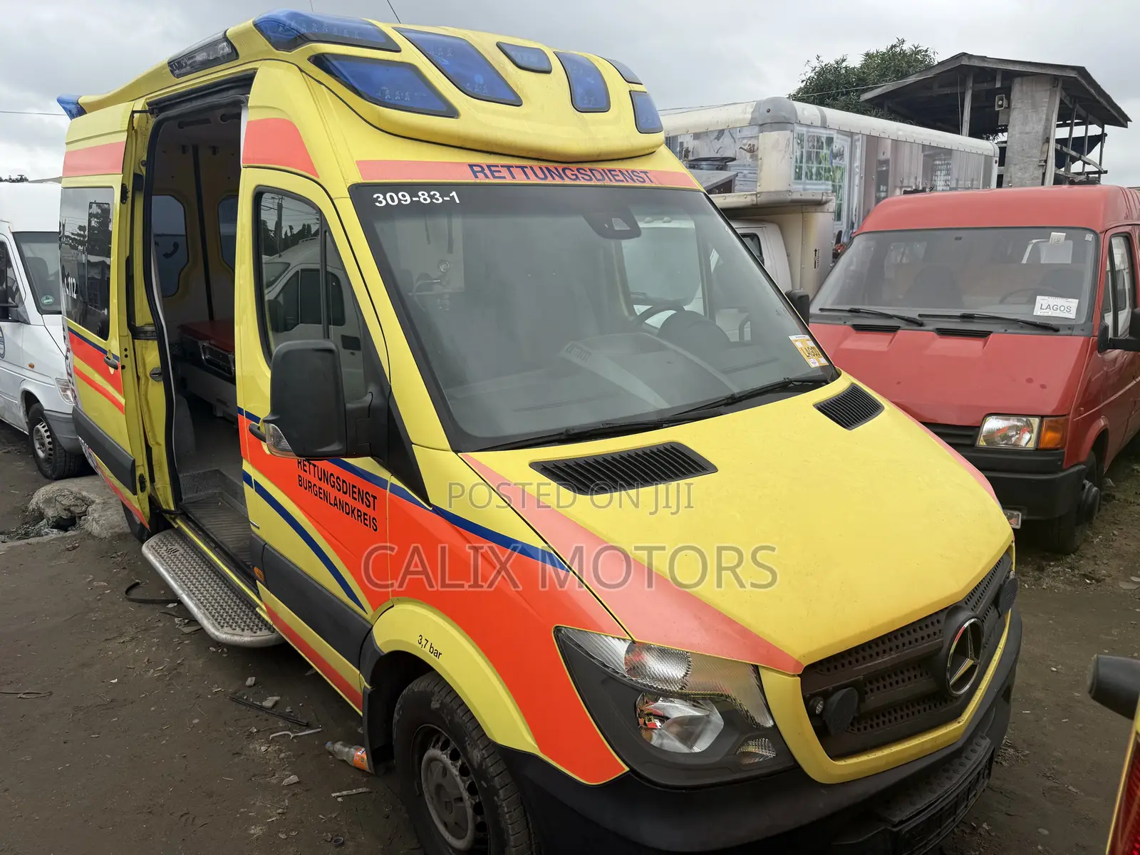 Mercedes-Benz Sprinter 2015 Yellow