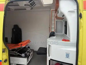 Mercedes-Benz Sprinter 2015 Yellow