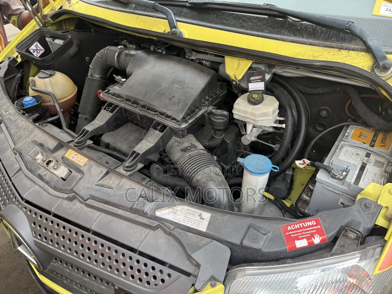 Mercedes-Benz Sprinter 2015 Yellow