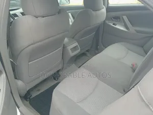 Toyota Camry 2010 Silver
