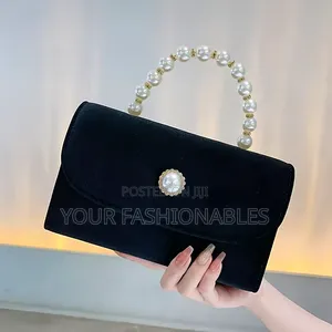 Elegant Velvet Pearl Handle Clutch Party Purse