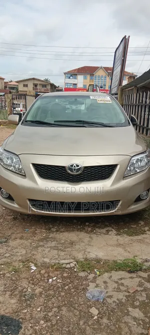 Toyota Corolla 2009 Gold