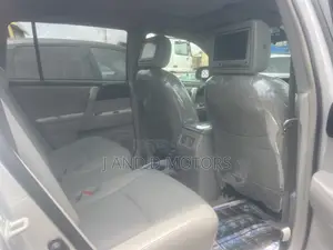 Toyota Highlander Limited 2010 Silver