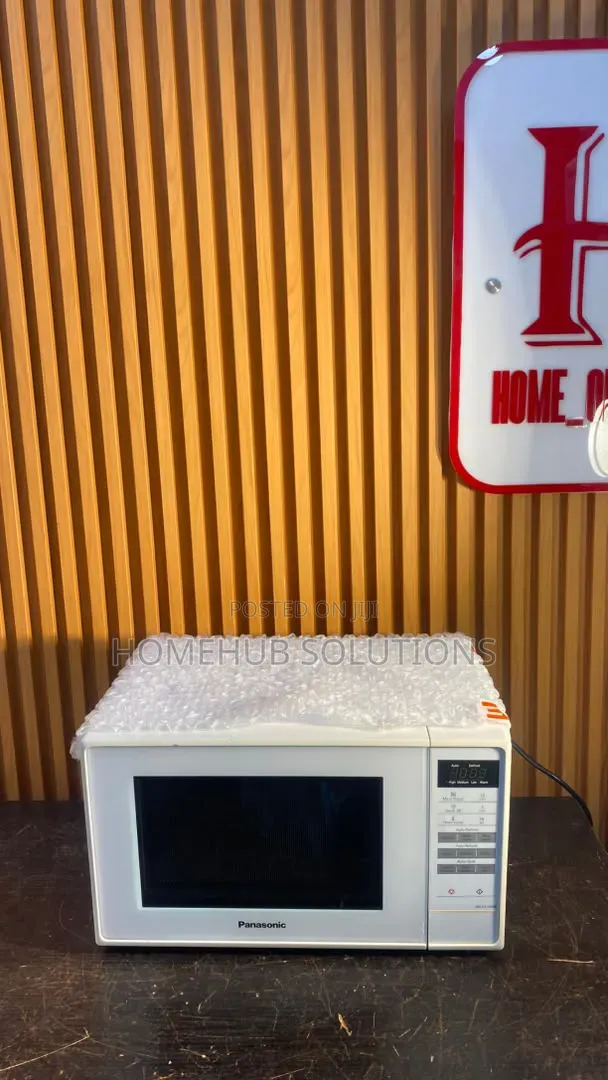 Very Clean Foreign Used Tokunbo Microwave Oven