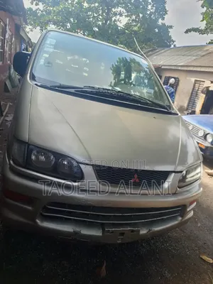 Mitsubishi Space Gear 1999 Gray