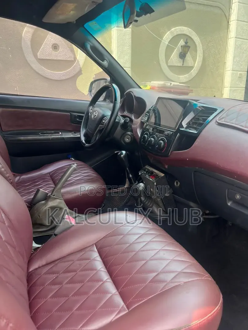 Neat Hilux for Rent