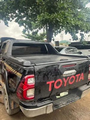 Neat Hilux for Rent