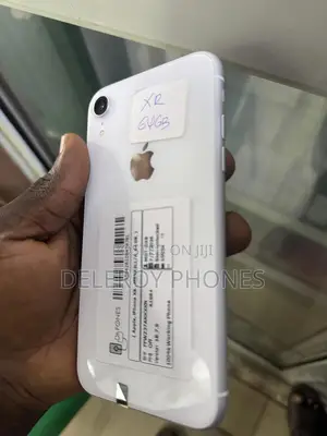 Apple iPhone XR 64 GB White