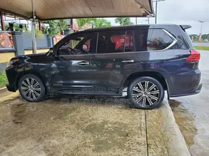 Lexus LX 2019 Black