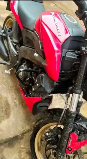 Bajaj Dominar 400 2023 Red