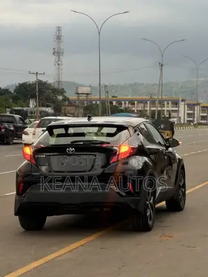 Toyota C-HR XLE FWD 2020 Black