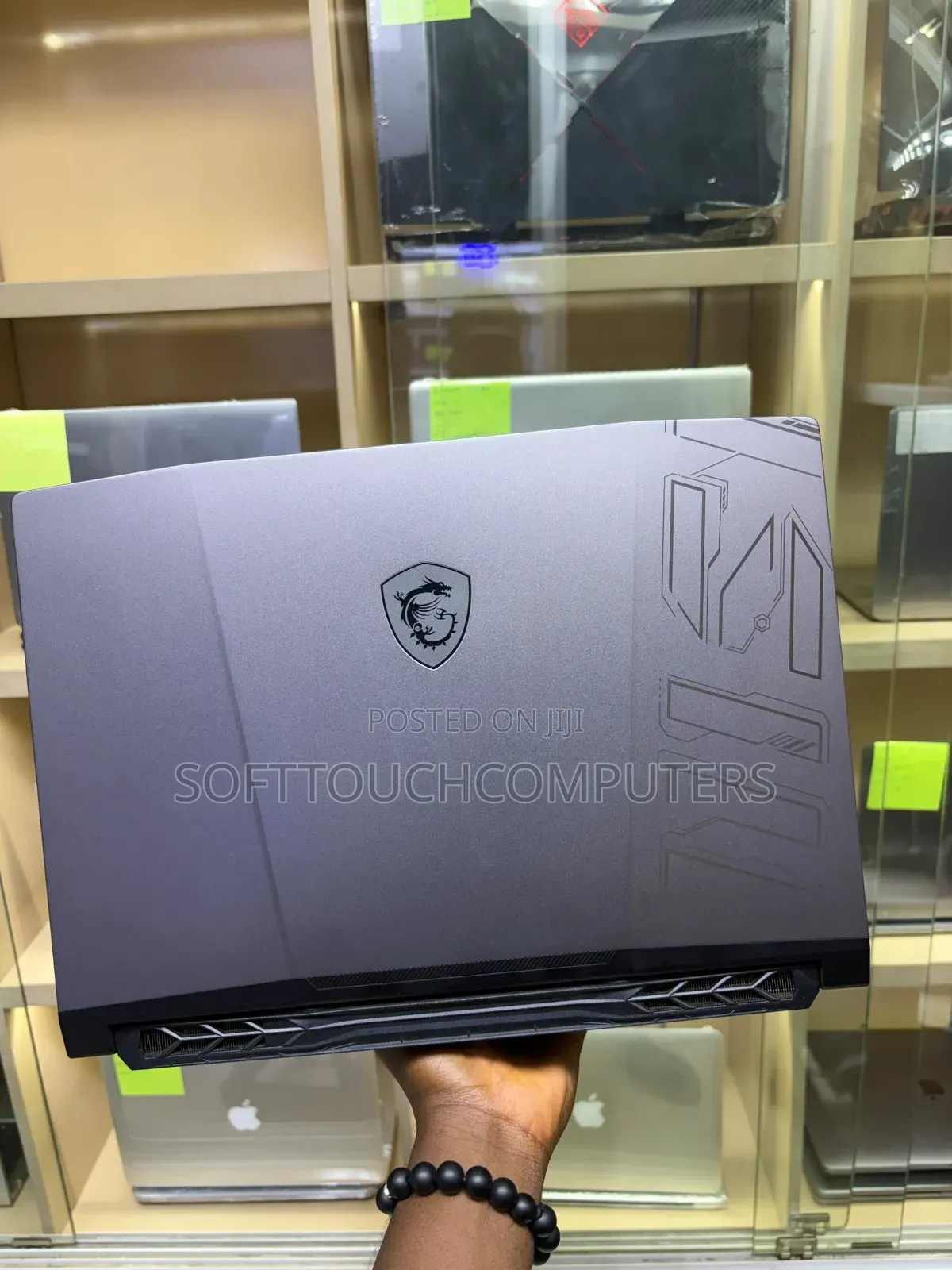 Laptop MSI Pulse GL76 16GB Intel Core i7 SSD 512GB