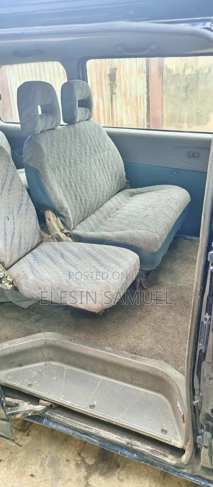 Mitsubishi L300 2000 Blue