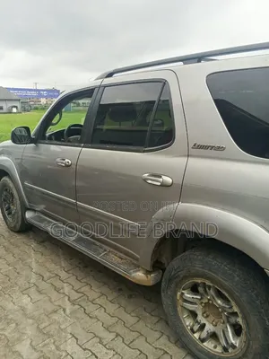 Toyota Sequoia Limited 4dr SUV 4WD (4.7L 8cyl 5A) 2005 Silver