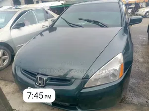 Honda Accord 2005 Gray