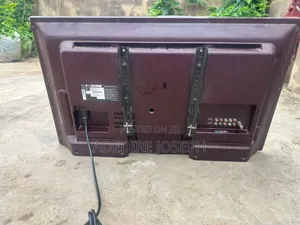 LG TV 32 Inches