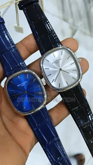 PATEK PHILIPPE Leather Luxury Wristwatch