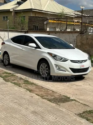 Hyundai Elantra 2012 White