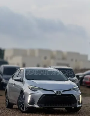 Toyota Corolla 2017 Silver