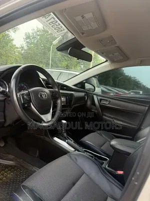 Toyota Corolla 2017 Silver