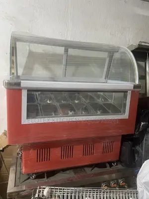 Ice Cream Display Chiller 12 Plates
