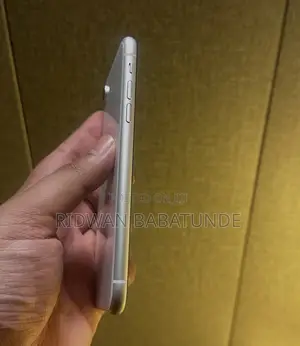 Apple iPhone XR 128 GB White