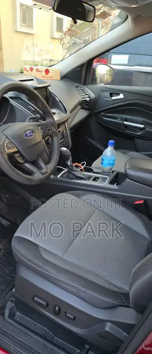 Ford Escape SE FWD 2017 Red