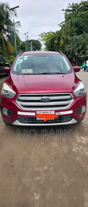 Ford Escape SE FWD 2017 Red