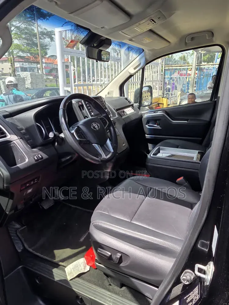 Toyota Granvia 2023 Black