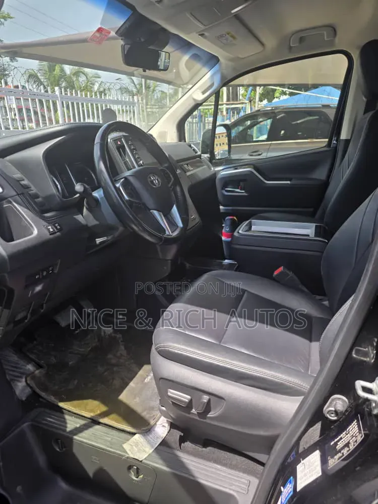 Toyota Granvia 2023 Black