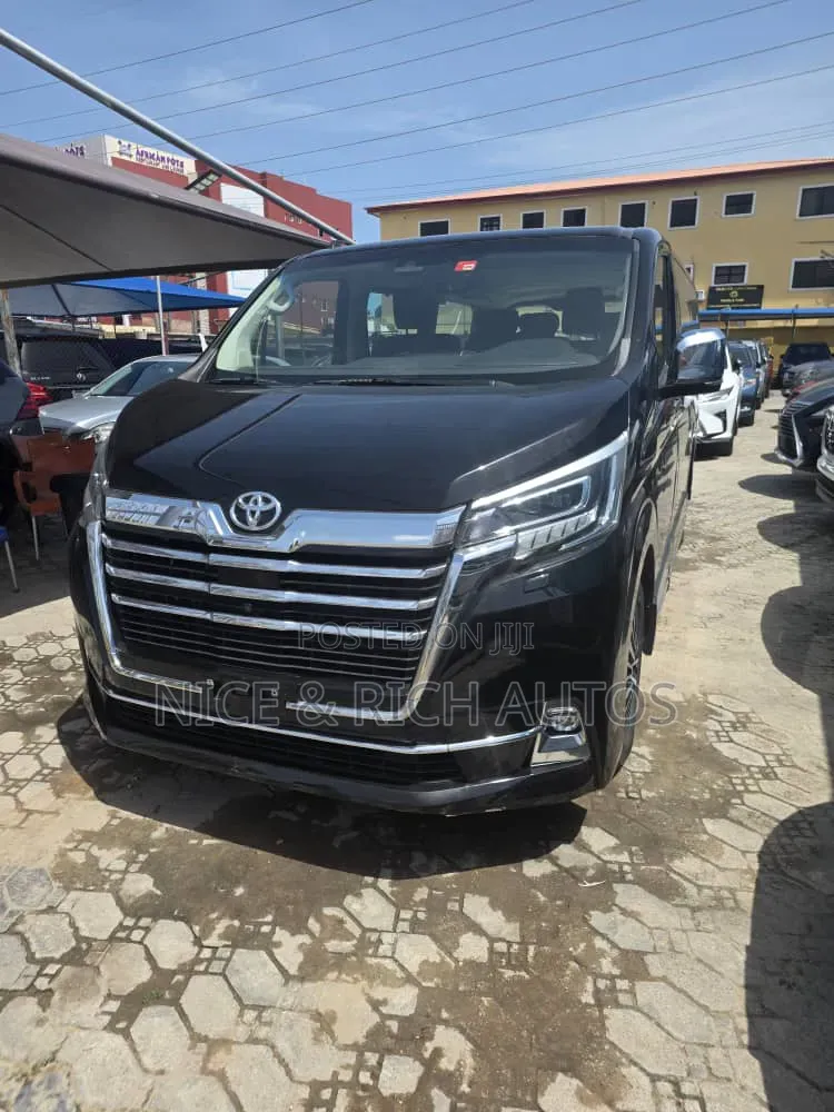 Toyota Granvia 2023 Black