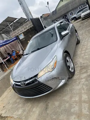Toyota Camry 2016 Silver