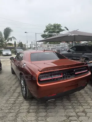 Dodge Challenger 2023 Orange