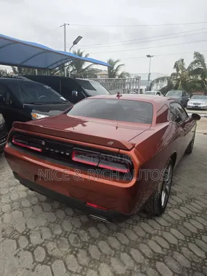 Dodge Challenger 2023 Orange