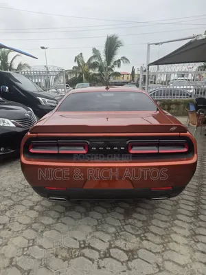 Dodge Challenger 2023 Orange