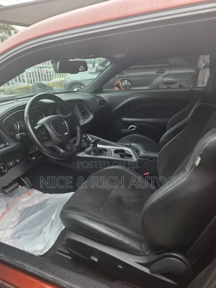 Dodge Challenger 2023 Orange