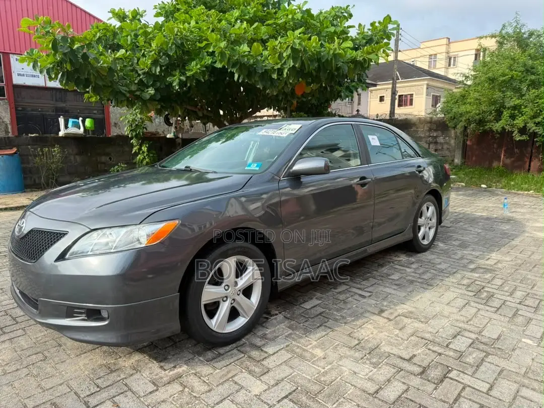 Toyota Camry 2.4 SE 2008 Gray