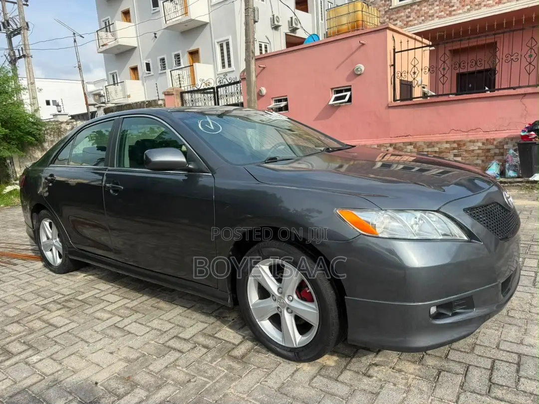 Toyota Camry 2.4 SE 2008 Gray