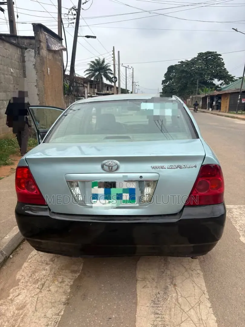 Toyota Corolla LE 2005 Blue