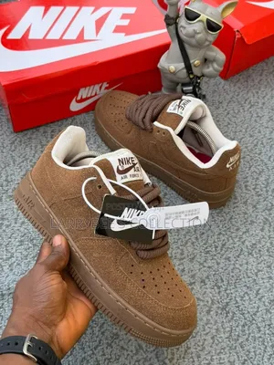 Nike Air Force One Sneakers !