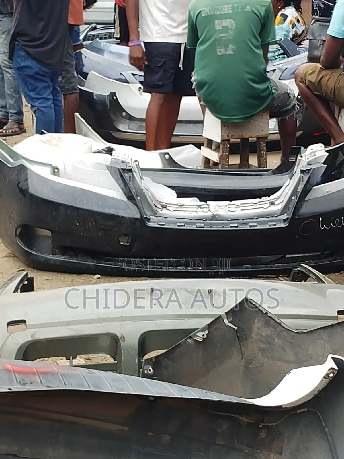 Lexus 350 ES Front Bumper
