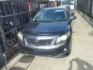 Toyota Corolla S 4dr Sedan (1.8L 4cyl 4A) 2010 Gray
